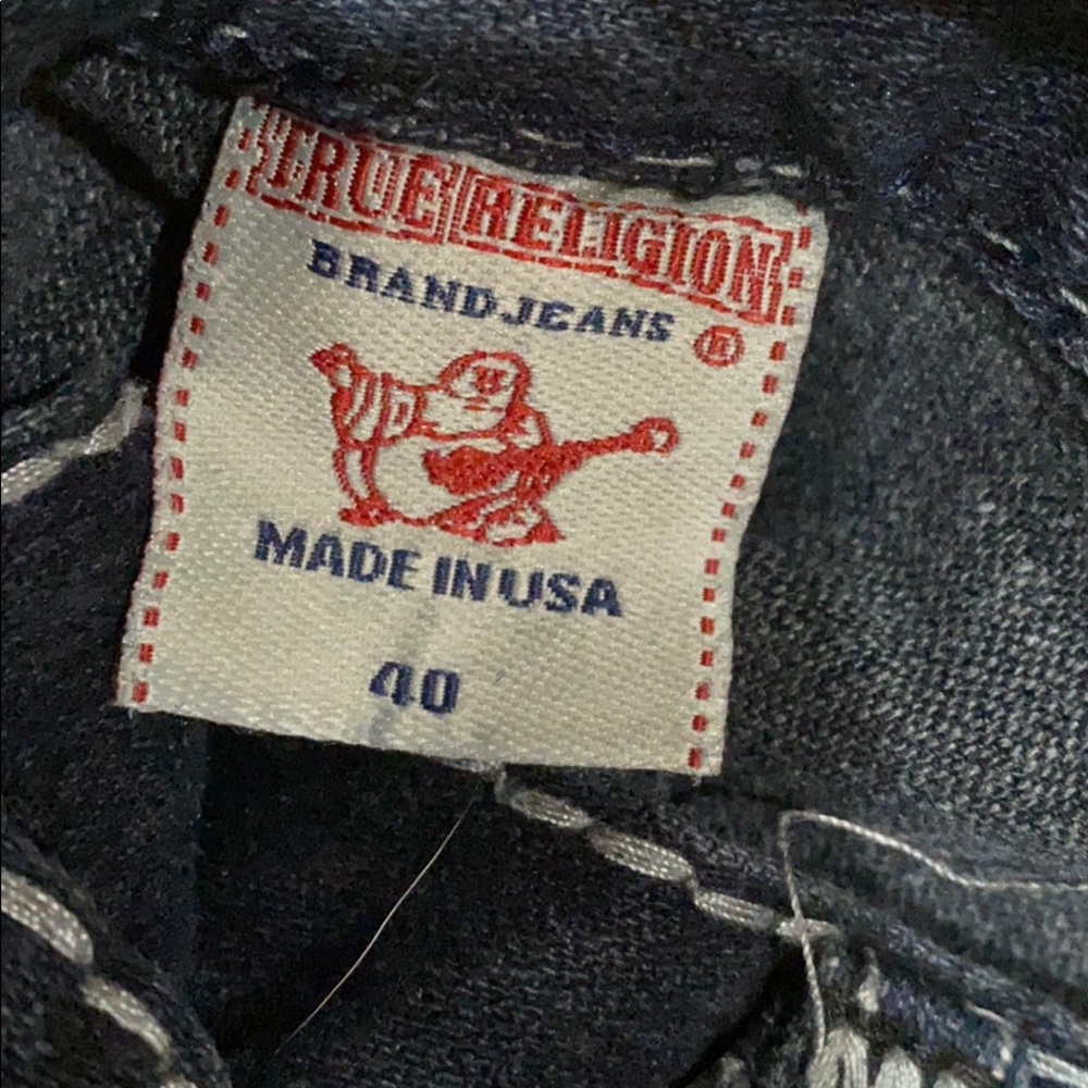 True Religion - Picture 5 of 8